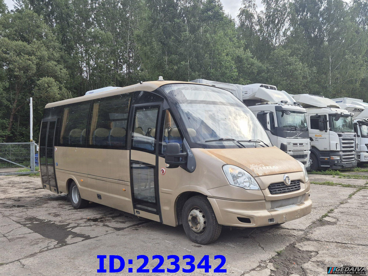 IVECO Rosero Euro5 34-Place (Gearbox defekt) - Távolsági busz: 3 kép. IVECO Rosero Euro5 34-Place (Gearbox defekt) - Távolsági busz: 3 kép.