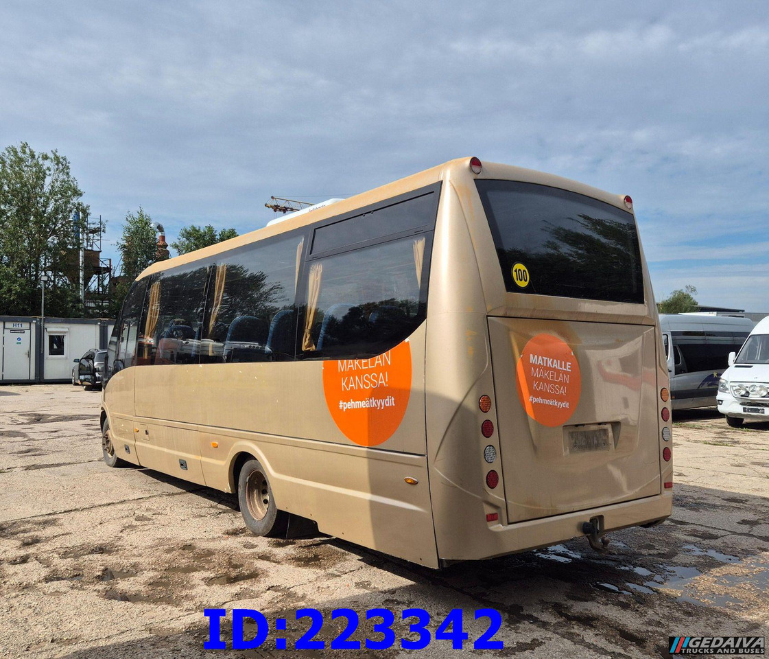IVECO Rosero Euro5 34-Place (Gearbox defekt) - Távolsági busz: 5 kép. IVECO Rosero Euro5 34-Place (Gearbox defekt) - Távolsági busz: 5 kép.