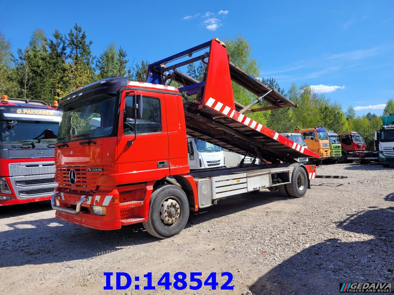 MERCEDES-BENZ Actros 1831 4x2 - Vontató: 1 kép. MERCEDES-BENZ Actros 1831 4x2 - Vontató: 1 kép.