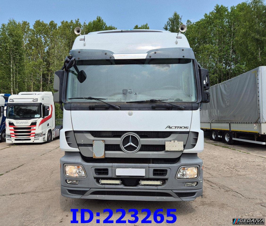 MERCEDES-BENZ Actros 2541 6x2 Retarder Open side box - Hőszigetelt teherautó: 2 kép. MERCEDES-BENZ Actros 2541 6x2 Retarder Open side box - Hőszigetelt teherautó: 2 kép.