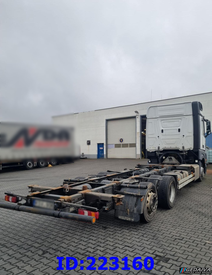 MERCEDES-BENZ Actros 2542 BDF Euro6 - Alvaz teherautó: 4 kép. MERCEDES-BENZ Actros 2542 BDF Euro6 - Alvaz teherautó: 4 kép.