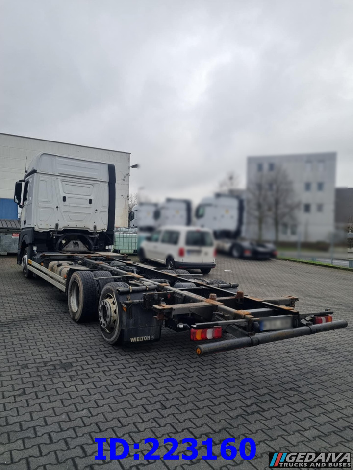 MERCEDES-BENZ Actros 2542 BDF Euro6 - Alvaz teherautó: 5 kép. MERCEDES-BENZ Actros 2542 BDF Euro6 - Alvaz teherautó: 5 kép.