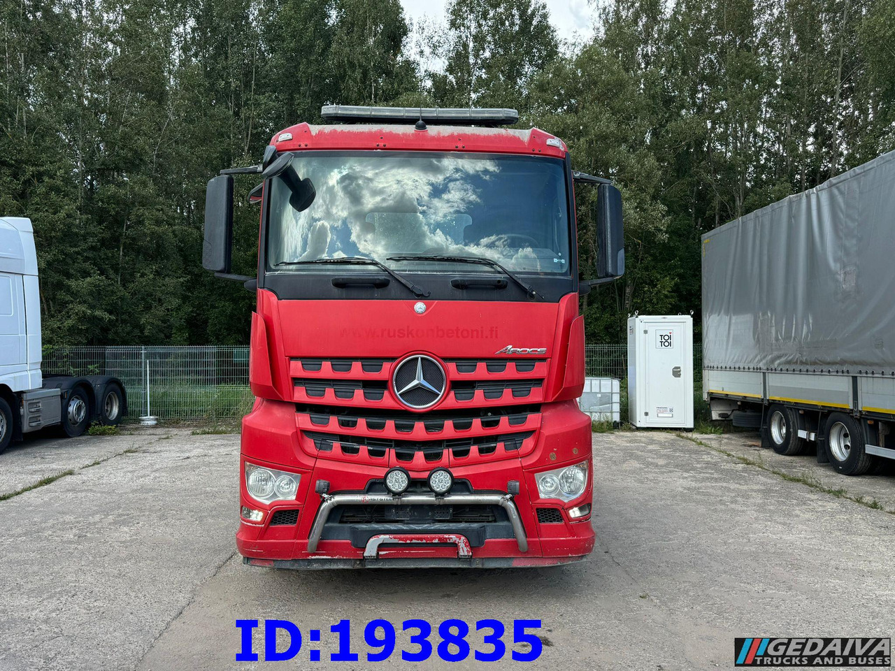 MERCEDES-BENZ Arocs 2840 6x4 Manual Euro6 - Alvaz teherautó: 2 kép. MERCEDES-BENZ Arocs 2840 6x4 Manual Euro6 - Alvaz teherautó: 2 kép.