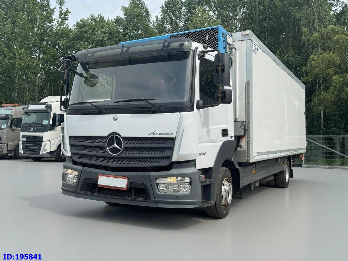 MERCEDES-BENZ Atego 1224 Euro6 - Hűtős teherautó: 1 kép. MERCEDES-BENZ Atego 1224 Euro6 - Hűtős teherautó: 1 kép.