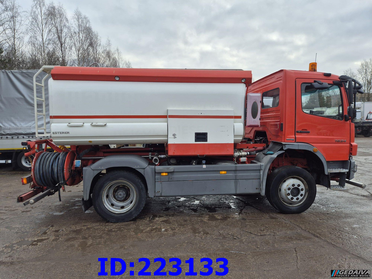 MERCEDES-BENZ Atego 1624 - 4X4 - Water tank - Euro5 - Tartályos teherautó: 5 kép. MERCEDES-BENZ Atego 1624 - 4X4 - Water tank - Euro5 - Tartályos teherautó: 5 kép.
