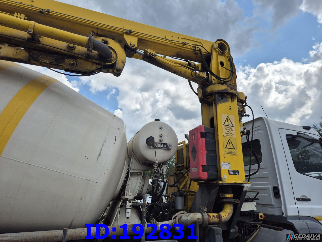 MERCEDES-BENZ Atego 2628 6x4 Schwing 17m 9m3 - Betonpumpa: 5 kép. MERCEDES-BENZ Atego 2628 6x4 Schwing 17m 9m3 - Betonpumpa: 5 kép.
