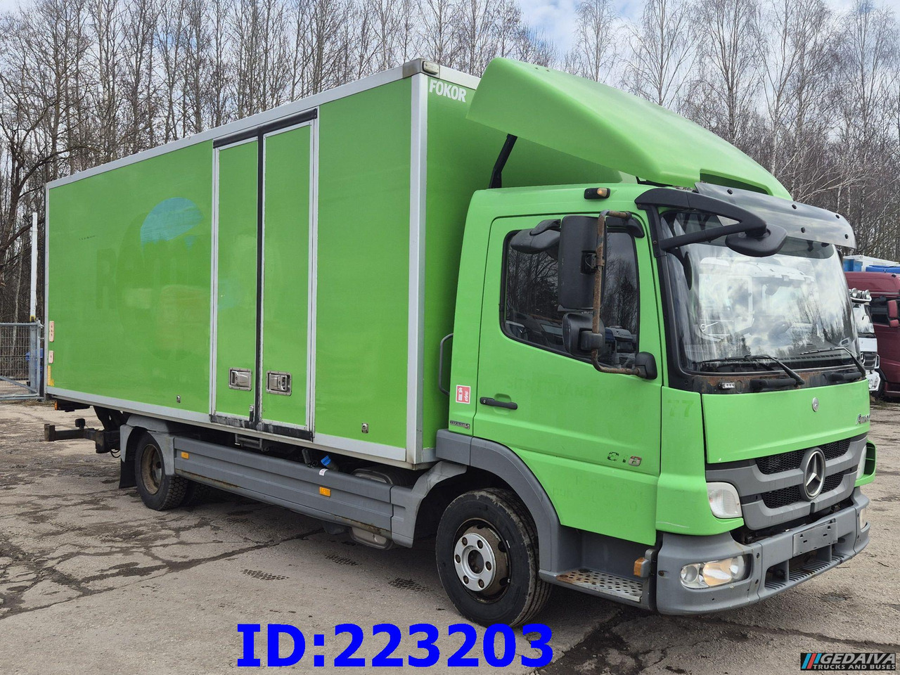 MERCEDES-BENZ Atego 818 4x2 Euro5 Manual - Dobozos felépítményű teherautó: 4 kép. MERCEDES-BENZ Atego 818 4x2 Euro5 Manual - Dobozos felépítményű teherautó: 4 kép.