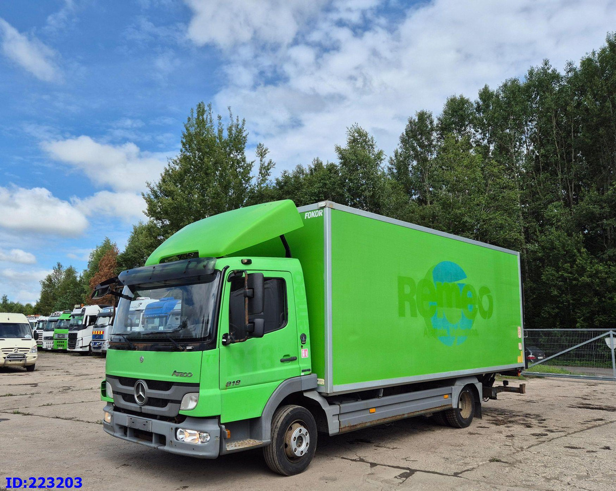 MERCEDES-BENZ Atego 818 4x2 Euro5 Manual - Dobozos felépítményű teherautó: 1 kép. MERCEDES-BENZ Atego 818 4x2 Euro5 Manual - Dobozos felépítményű teherautó: 1 kép.