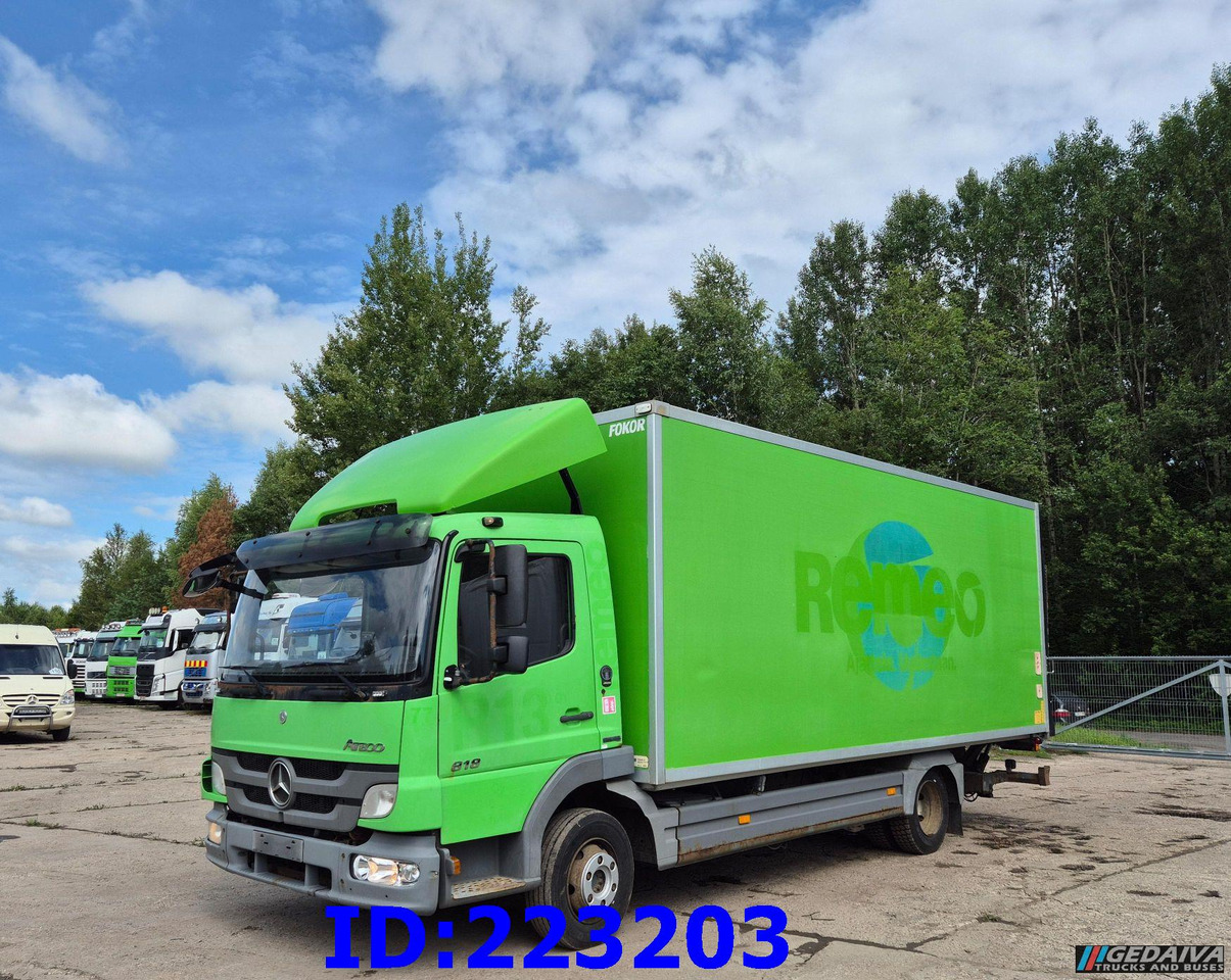 MERCEDES-BENZ Atego 818 4x2 Euro5 Manual - Dobozos felépítményű teherautó: 1 kép. MERCEDES-BENZ Atego 818 4x2 Euro5 Manual - Dobozos felépítményű teherautó: 1 kép.