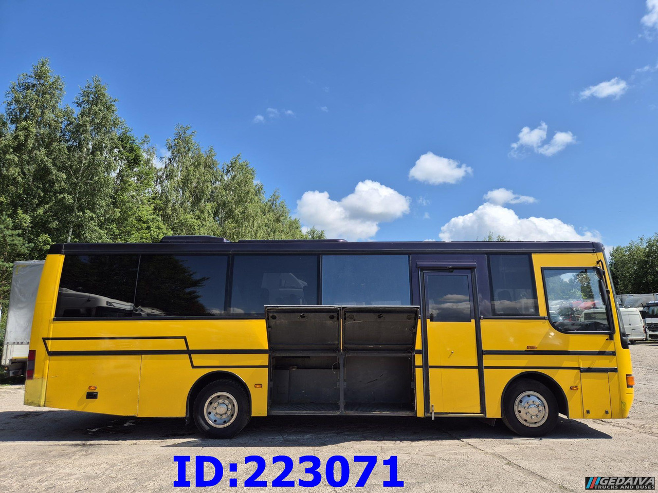 MERCEDES-BENZ Atego / Tourino / Sunrider 33 place - Távolsági busz: 5 kép. MERCEDES-BENZ Atego / Tourino / Sunrider 33 place - Távolsági busz: 5 kép.