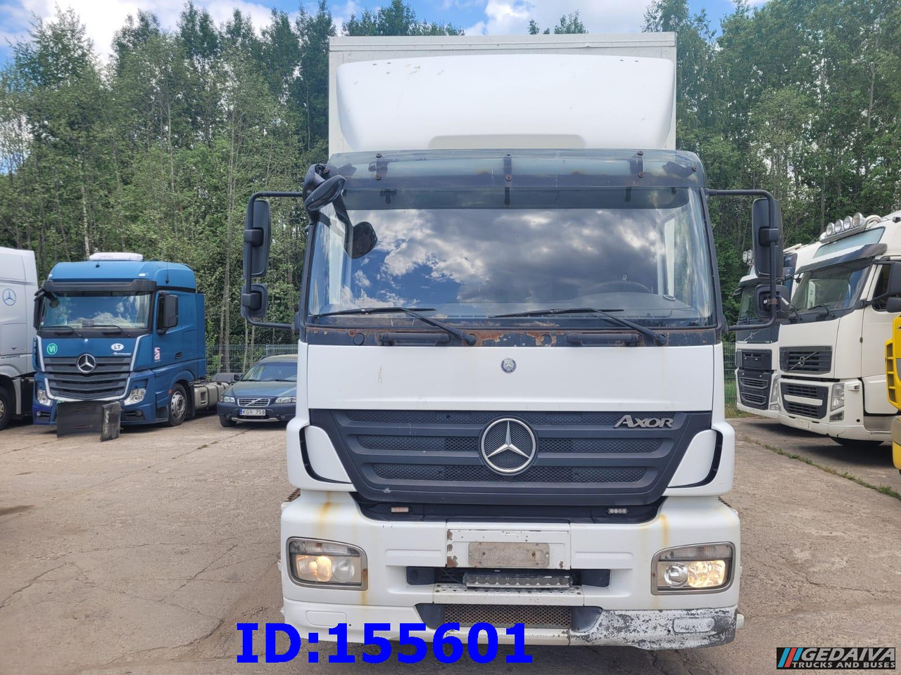 MERCEDES-BENZ Axor 1828 Manual - Hőszigetelt teherautó: 2 kép. MERCEDES-BENZ Axor 1828 Manual - Hőszigetelt teherautó: 2 kép.