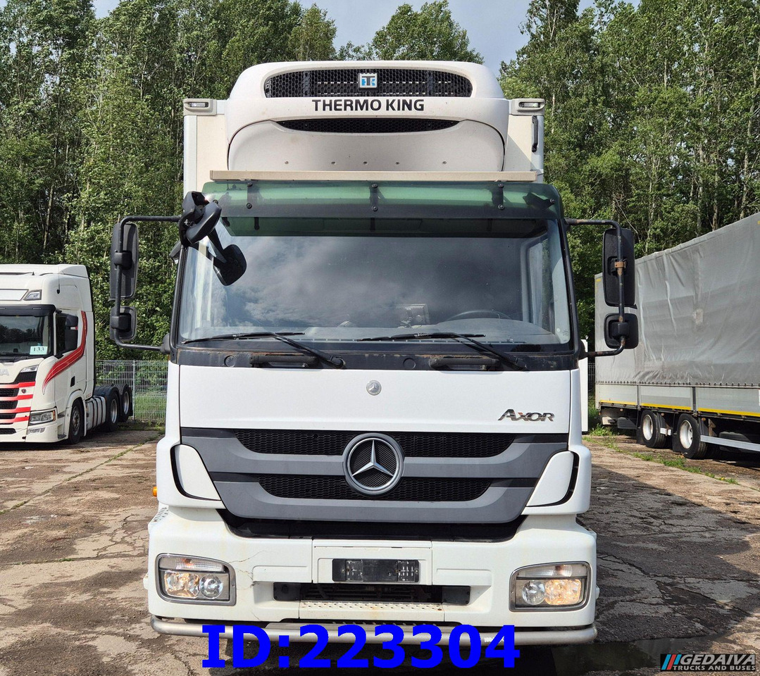 MERCEDES-BENZ Axor 1829 Euro5 - Hűtős teherautó: 2 kép. MERCEDES-BENZ Axor 1829 Euro5 - Hűtős teherautó: 2 kép.