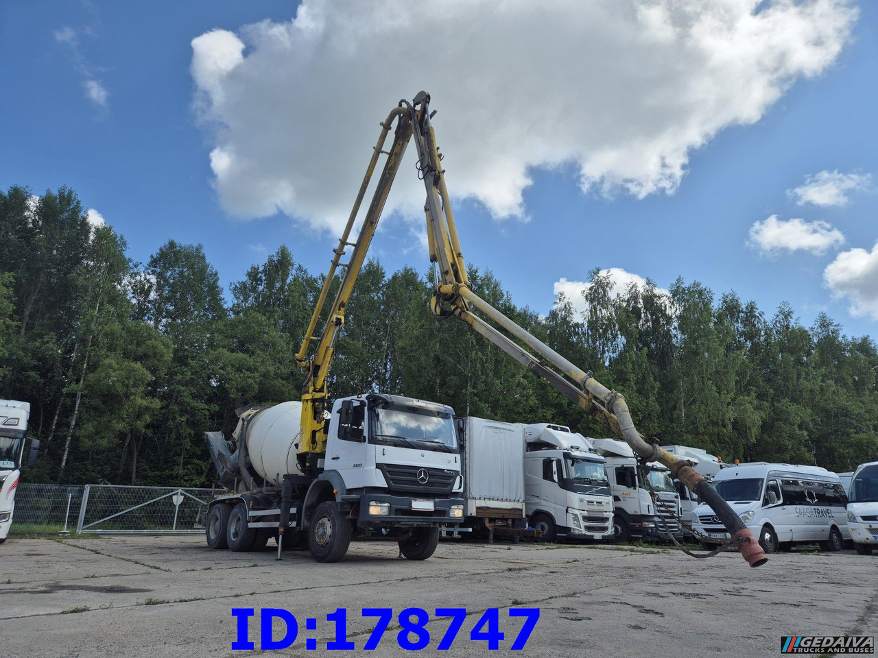 MERCEDES-BENZ Axor 2633 6x4 Schwing 750 - Betonpumpa: 4 kép. MERCEDES-BENZ Axor 2633 6x4 Schwing 750 - Betonpumpa: 4 kép.