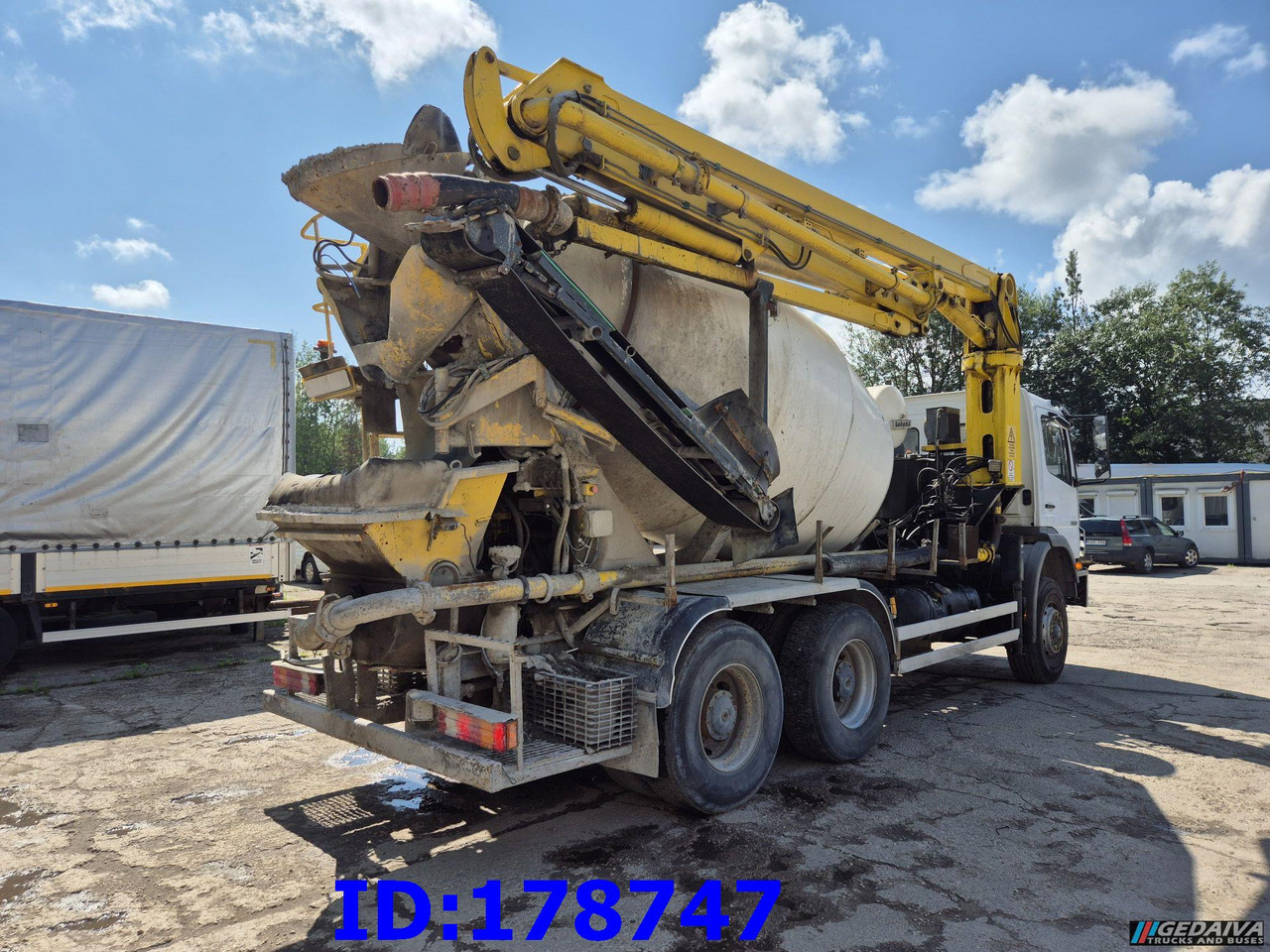 MERCEDES-BENZ Axor 2633 6x4 Schwing 750 - Betonpumpa: 5 kép. MERCEDES-BENZ Axor 2633 6x4 Schwing 750 - Betonpumpa: 5 kép.