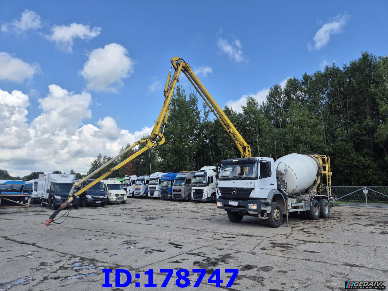 MERCEDES-BENZ Axor 2633 6x4 Schwing 750 - Betonpumpa: 1 kép. MERCEDES-BENZ Axor 2633 6x4 Schwing 750 - Betonpumpa: 1 kép.