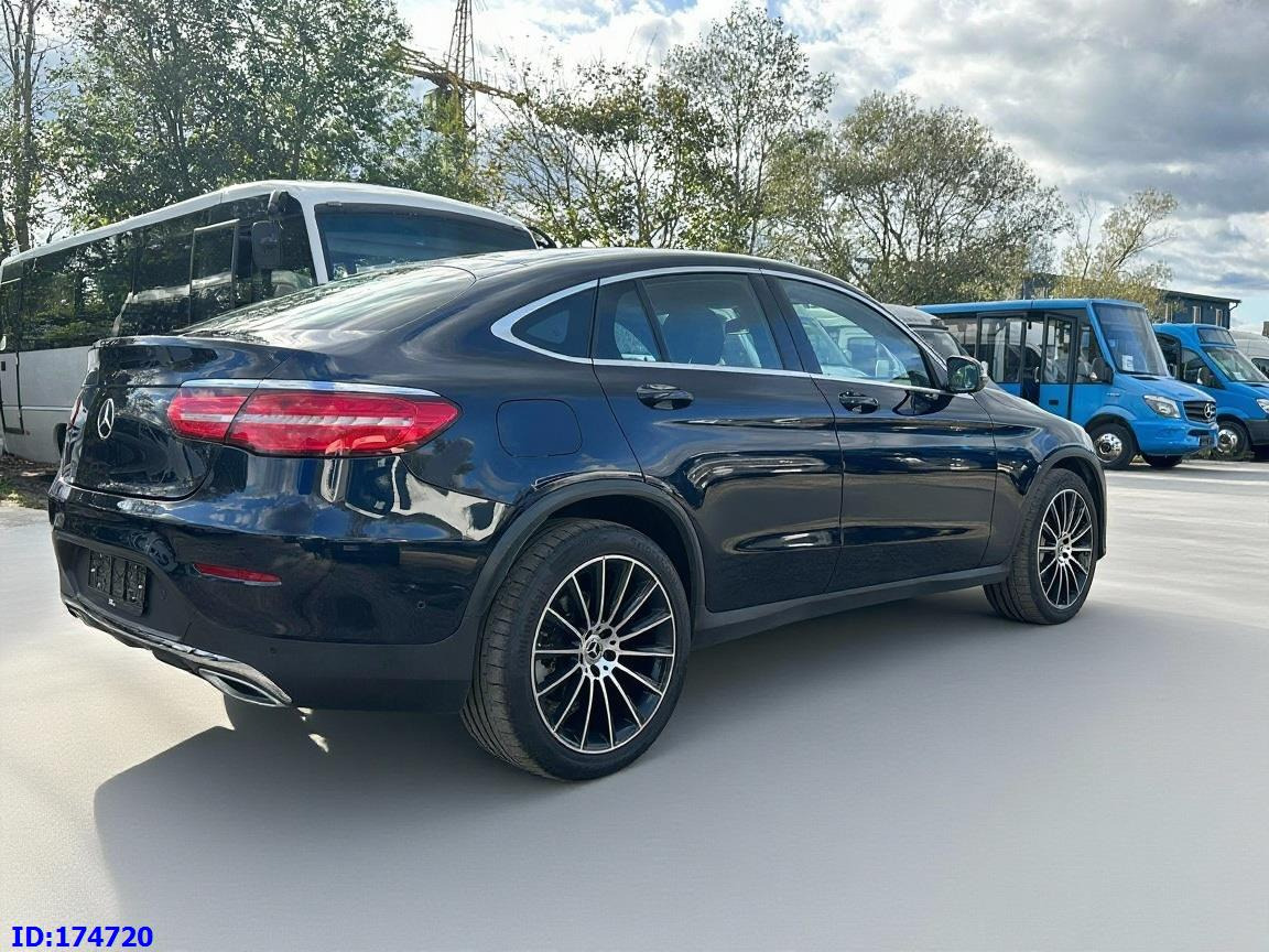 MERCEDES-BENZ GLC Coupe 220 4x4 - Terepjáró/ SUV: 4 kép. MERCEDES-BENZ GLC Coupe 220 4x4 - Terepjáró/ SUV: 4 kép.