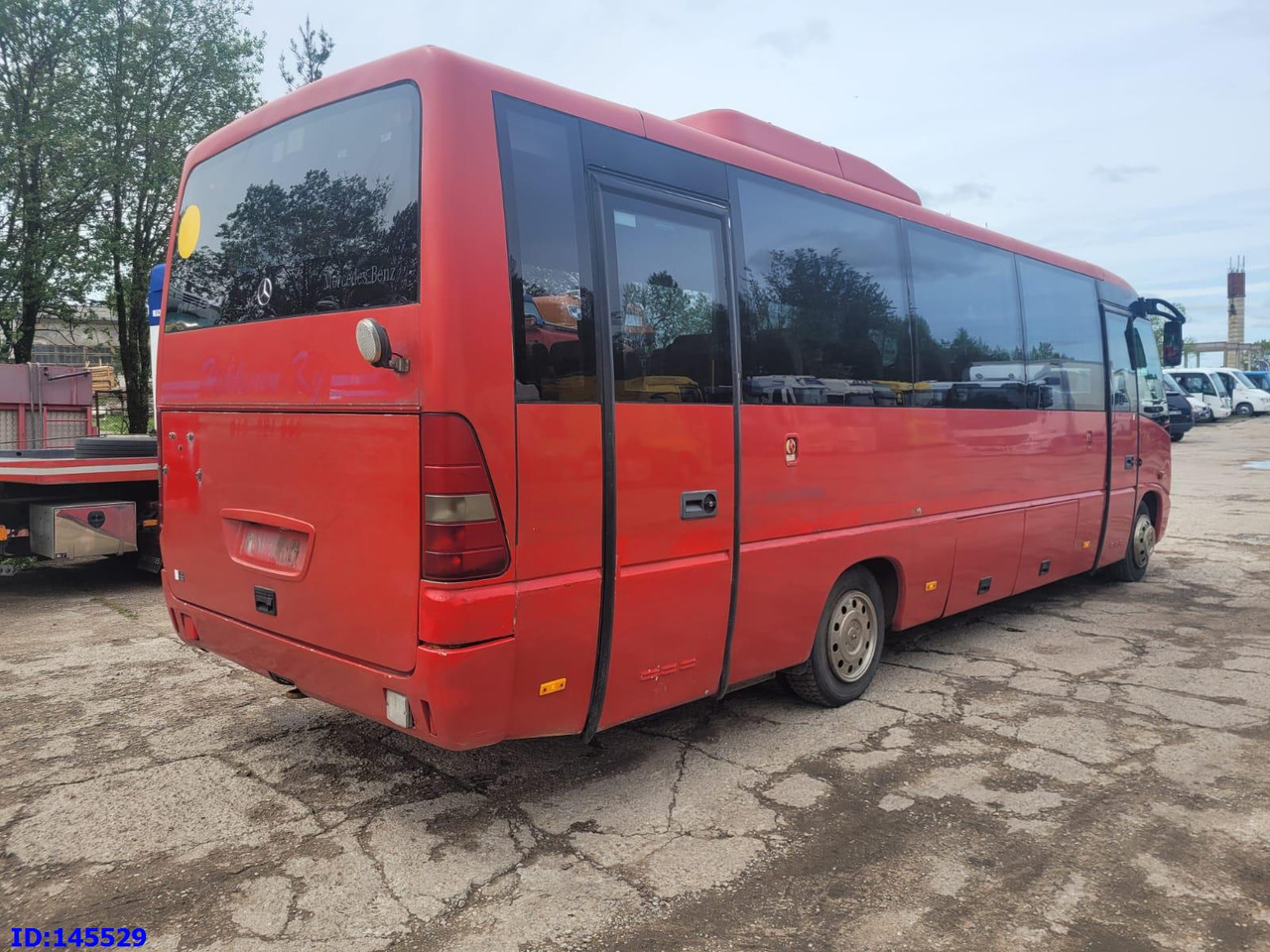 MERCEDES-BENZ Medio 26 Seat - Távolsági busz: 5 kép. MERCEDES-BENZ Medio 26 Seat - Távolsági busz: 5 kép.