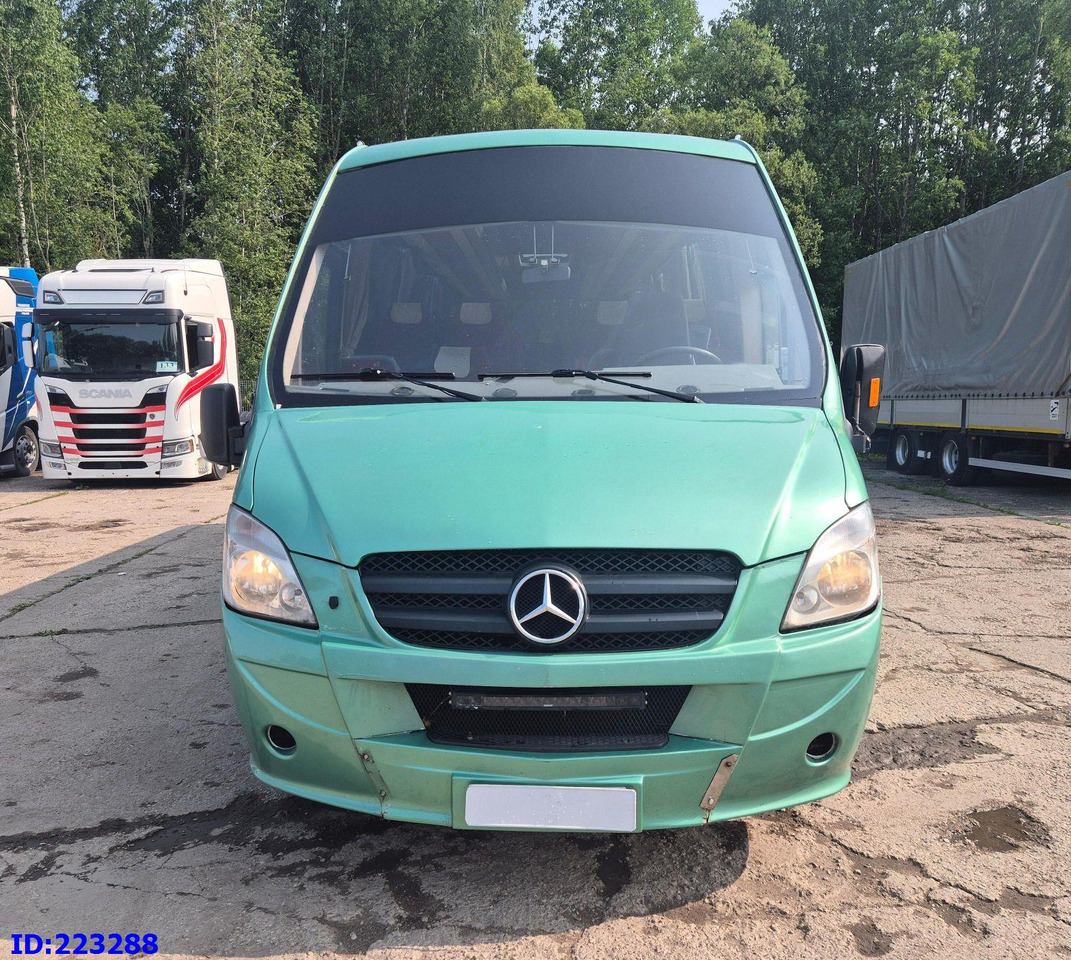 MERCEDES-BENZ Prospector Rosero Sunrider Vario 818 Euro5 - Távolsági busz: 2 kép. MERCEDES-BENZ Prospector Rosero Sunrider Vario 818 Euro5 - Távolsági busz: 2 kép.