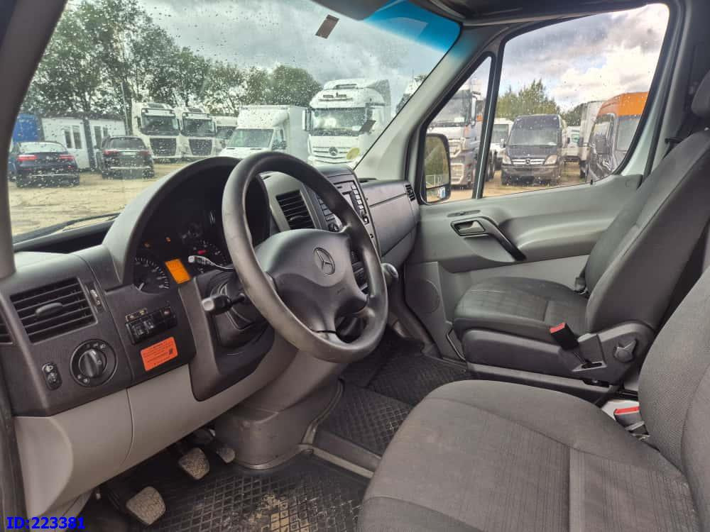 Duplakabinos kisteherautó MERCEDES-BENZ Sprinter 316 Euro 6: 11 kép.