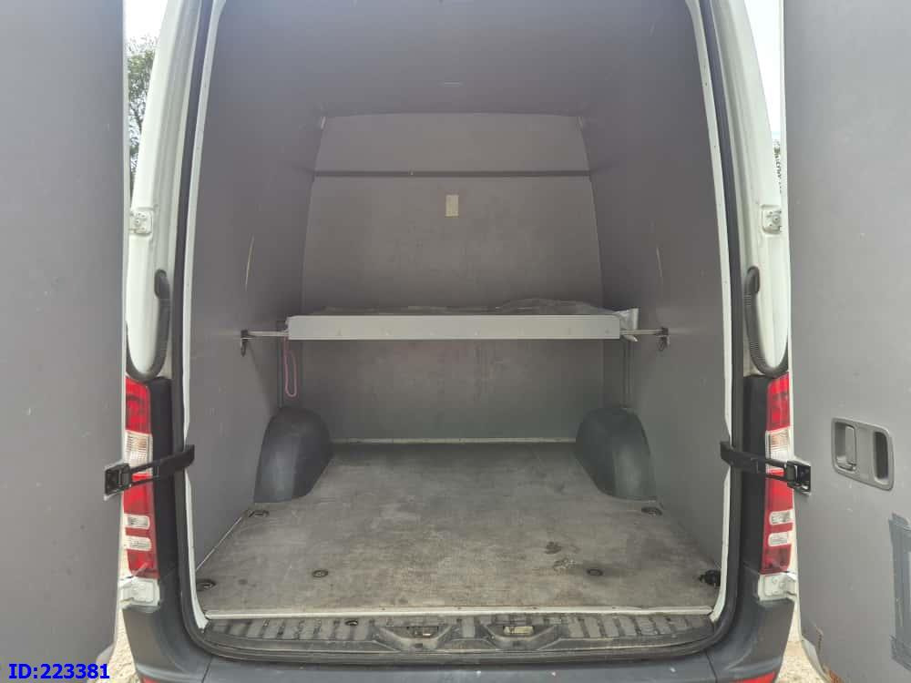 Duplakabinos kisteherautó MERCEDES-BENZ Sprinter 316 Euro 6: 6 kép.