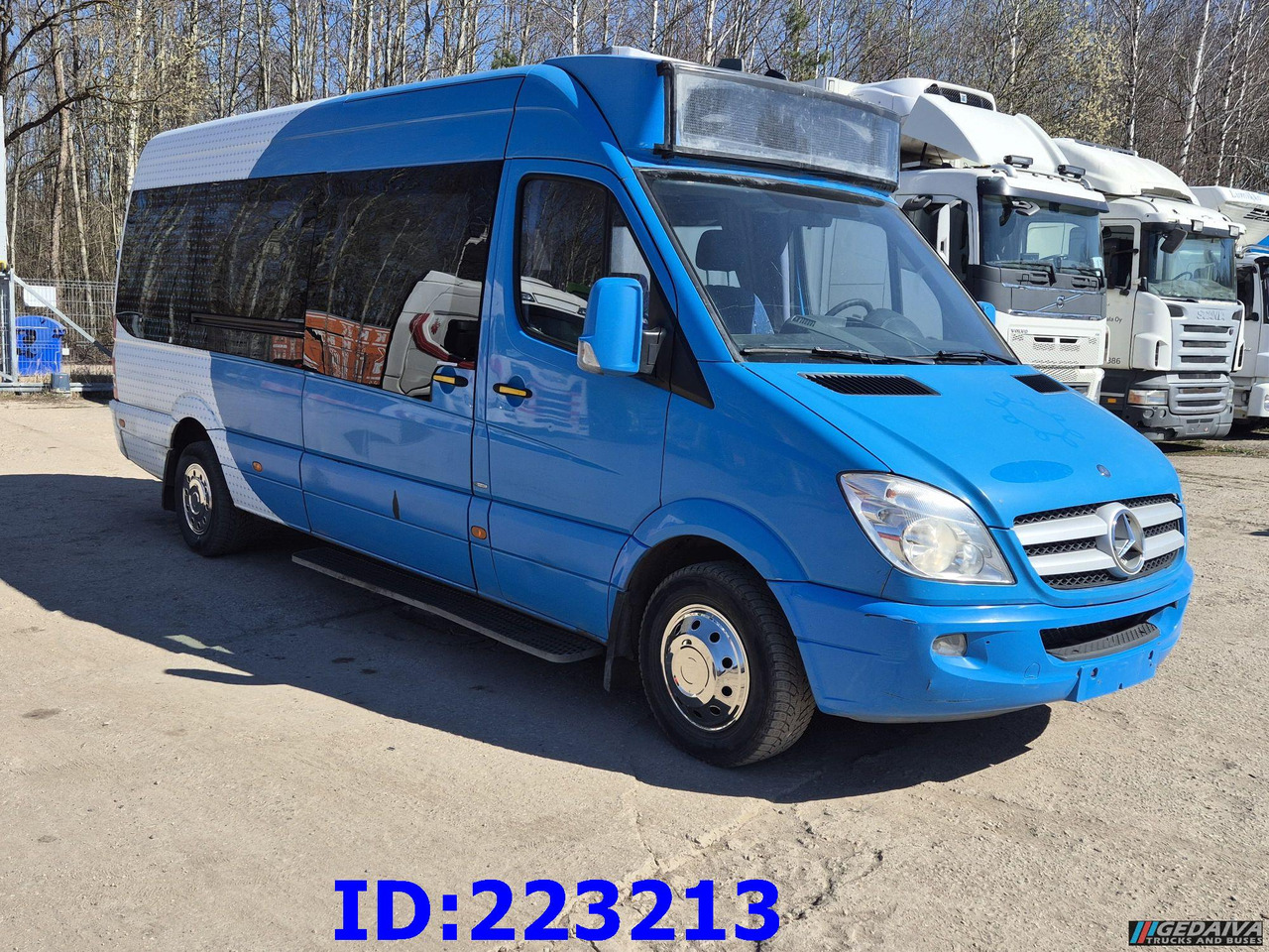 MERCEDES-BENZ Sprinter 316 VIP Euro5 - Távolsági busz: 4 kép. MERCEDES-BENZ Sprinter 316 VIP Euro5 - Távolsági busz: 4 kép.