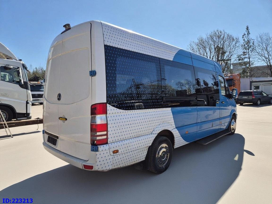 MERCEDES-BENZ Sprinter 316 VIP Euro5 - Minibusz, Kisbusz: 5 kép. MERCEDES-BENZ Sprinter 316 VIP Euro5 - Minibusz, Kisbusz: 5 kép.