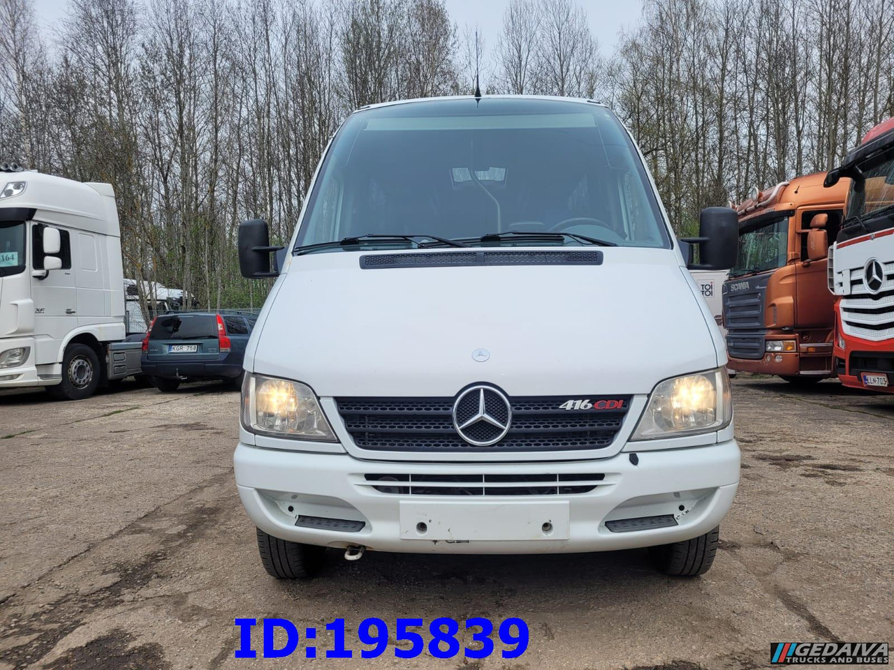 MERCEDES-BENZ Sprinter 416 Pegabus 17place - Távolsági busz: 2 kép. MERCEDES-BENZ Sprinter 416 Pegabus 17place - Távolsági busz: 2 kép.