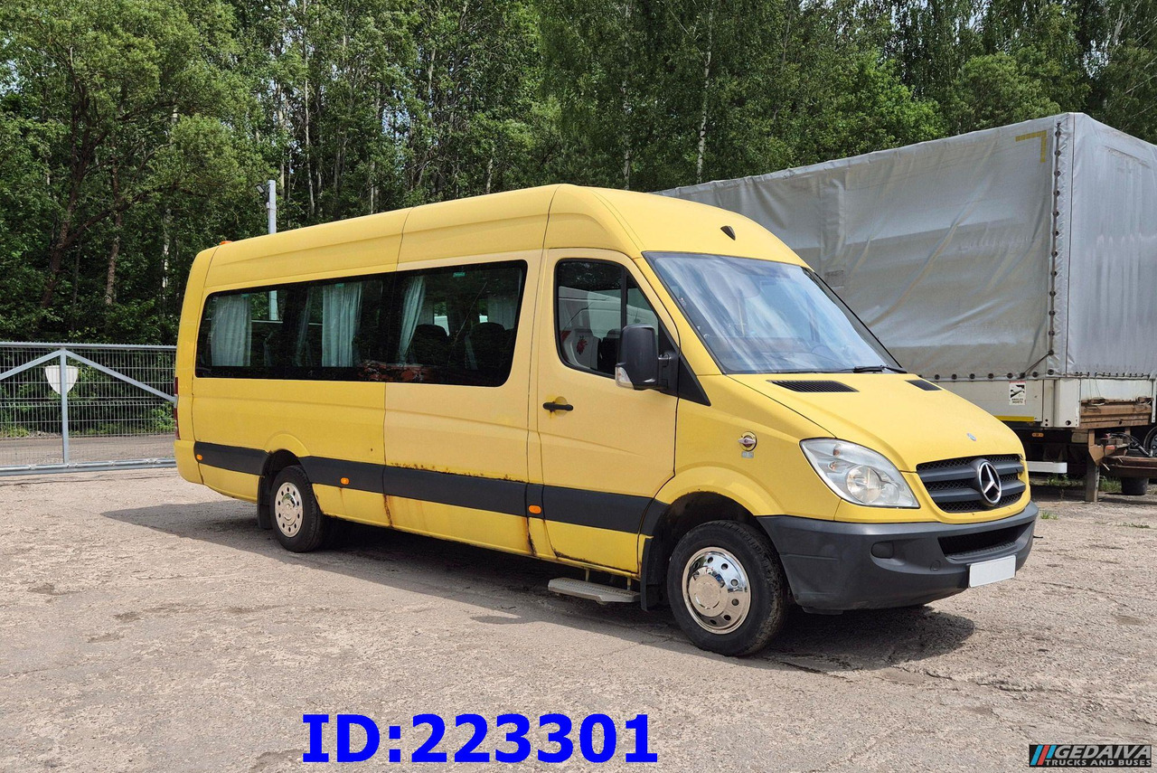 MERCEDES-BENZ Sprinter 515 TRANSFER 23 PLACES - Távolsági busz: 4 kép. MERCEDES-BENZ Sprinter 515 TRANSFER 23 PLACES - Távolsági busz: 4 kép.
