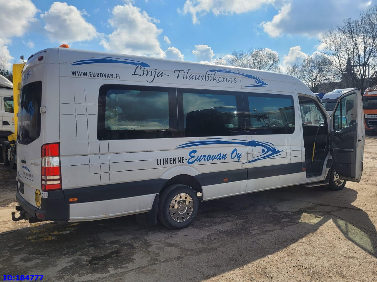MERCEDES-BENZ Sprinter 515 Transfer 20-seater - Távolsági busz: 5 kép. MERCEDES-BENZ Sprinter 515 Transfer 20-seater - Távolsági busz: 5 kép.