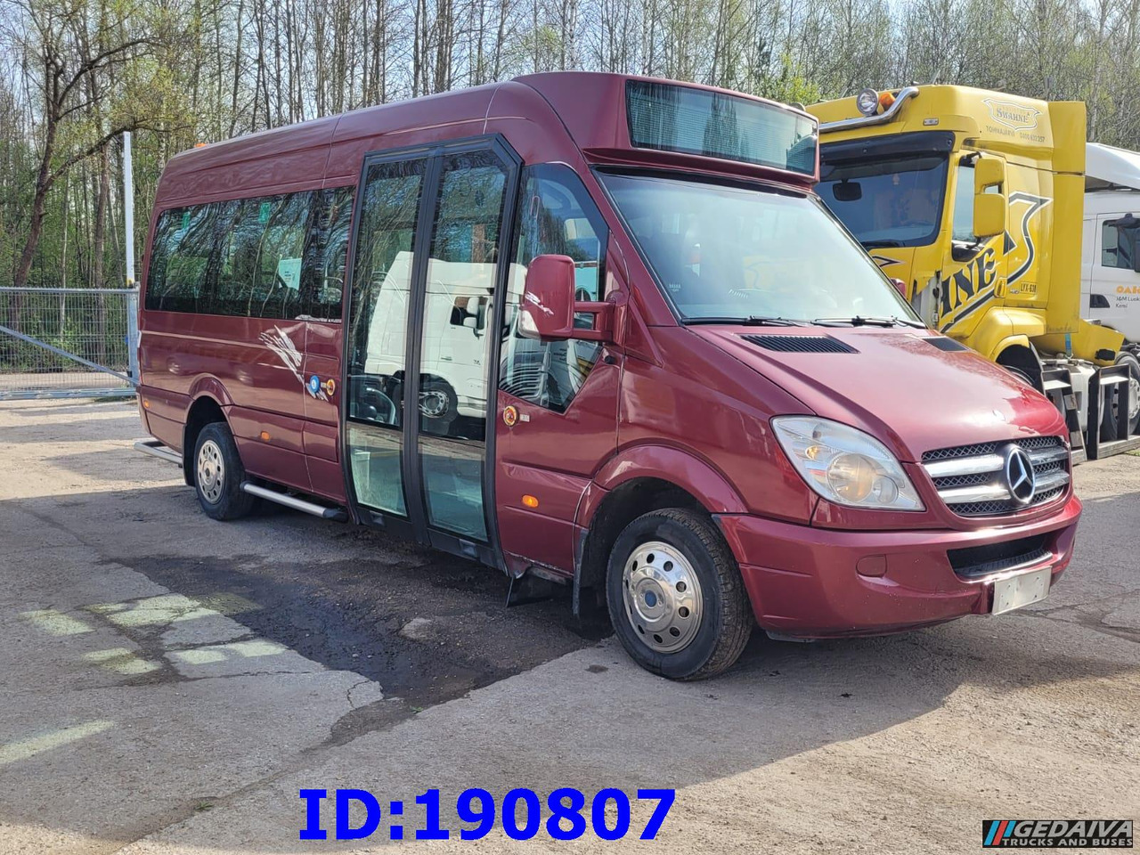 MERCEDES-BENZ Sprinter 516 City35 Euro5 22 Place - Városi busz: 1 kép. MERCEDES-BENZ Sprinter 516 City35 Euro5 22 Place - Városi busz: 1 kép.