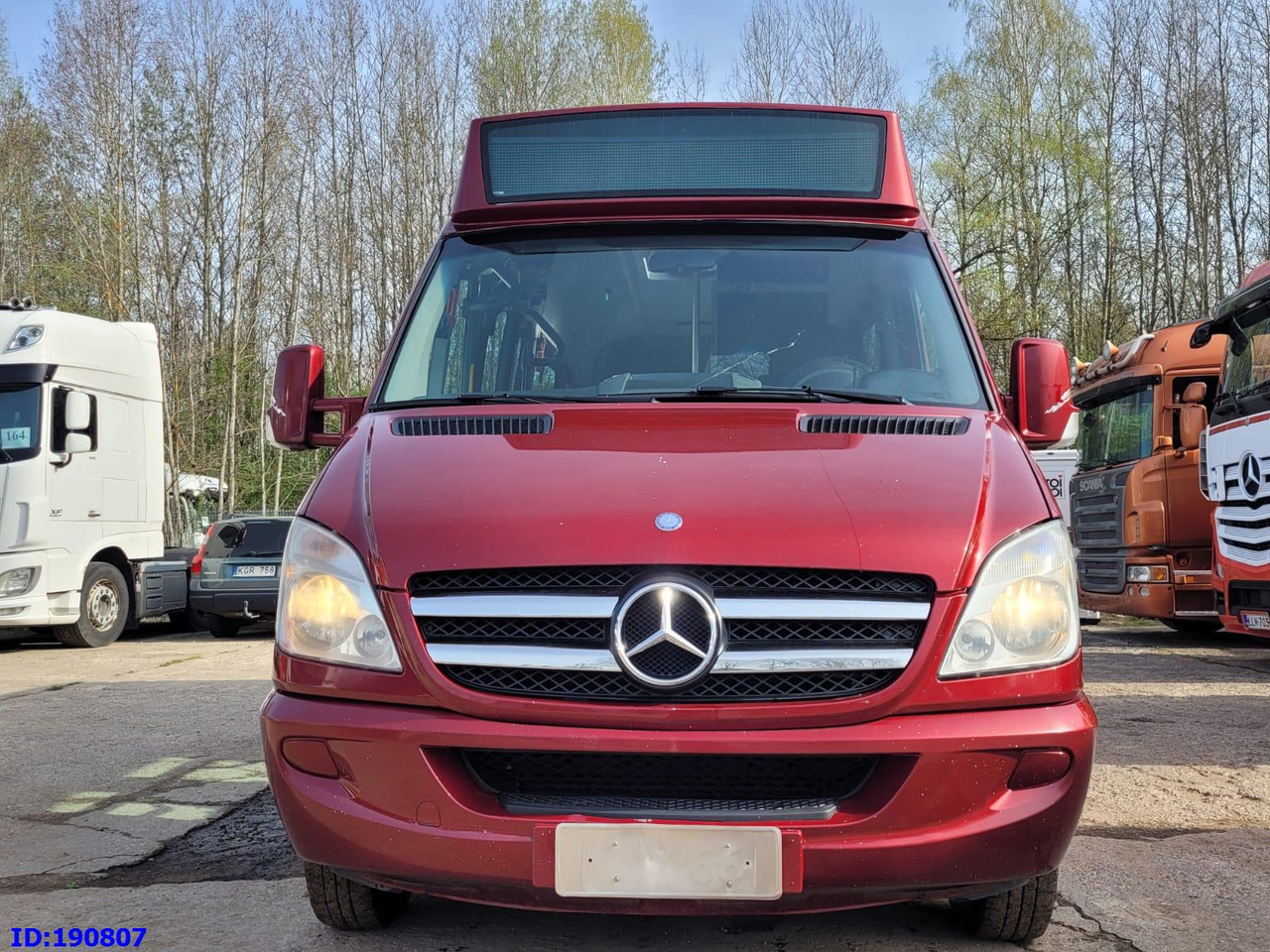 MERCEDES-BENZ Sprinter 516 City35 Euro5 22 Place - Városi busz: 2 kép. MERCEDES-BENZ Sprinter 516 City35 Euro5 22 Place - Városi busz: 2 kép.