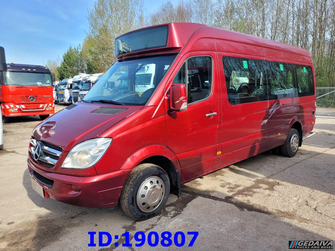 MERCEDES-BENZ Sprinter 516 City35 Euro5 22 Place - Városi busz: 4 kép. MERCEDES-BENZ Sprinter 516 City35 Euro5 22 Place - Városi busz: 4 kép.