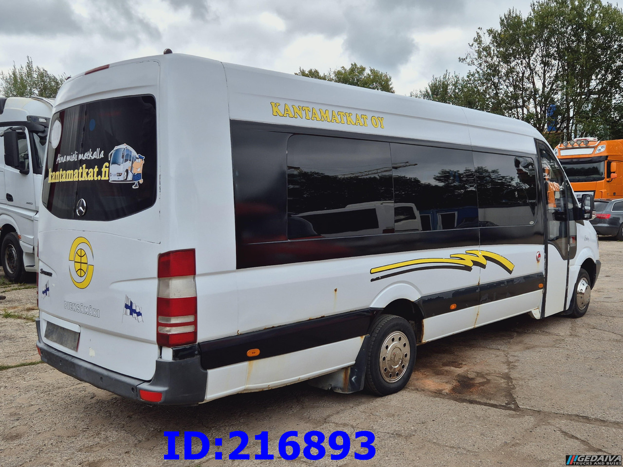 MERCEDES-BENZ Sprinter 516 - Euro5 - 23-seater - Távolsági busz: 5 kép. MERCEDES-BENZ Sprinter 516 - Euro5 - 23-seater - Távolsági busz: 5 kép.