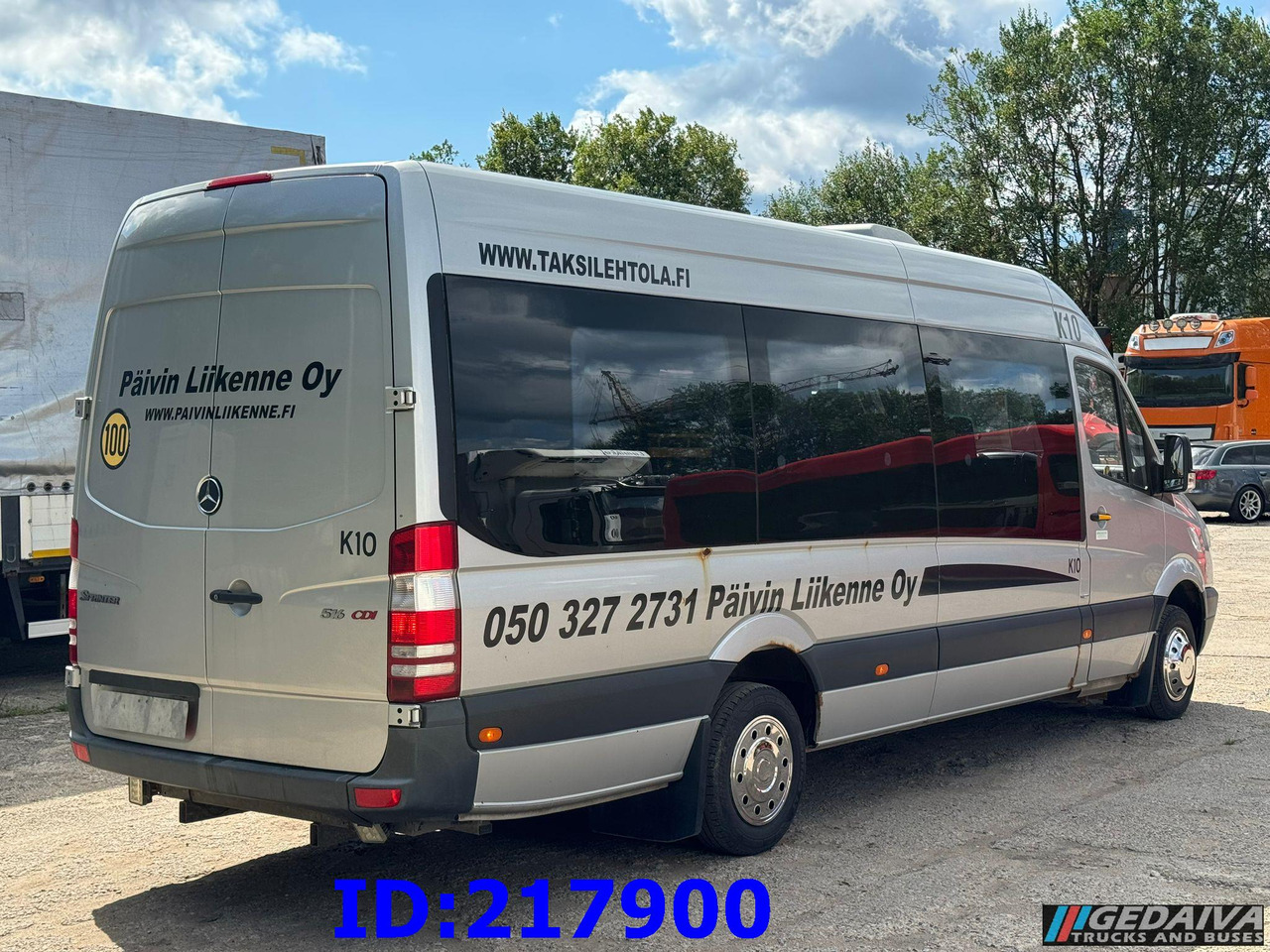 MERCEDES-BENZ Sprinter 516 - VIP - 17 places - Távolsági busz: 4 kép. MERCEDES-BENZ Sprinter 516 - VIP - 17 places - Távolsági busz: 4 kép.