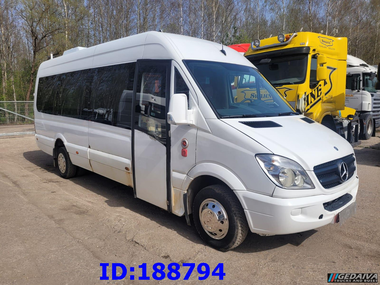 MERCEDES-BENZ Sprinter 518 - Kasten VIP - 20 Seater - Távolsági busz: 4 kép. MERCEDES-BENZ Sprinter 518 - Kasten VIP - 20 Seater - Távolsági busz: 4 kép.