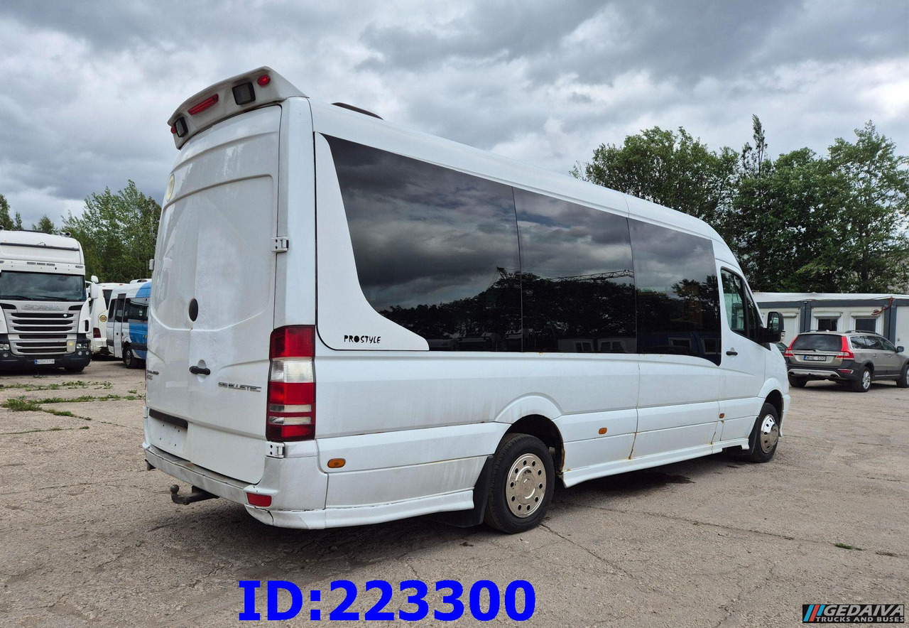 MERCEDES-BENZ Sprinter 518 VIP - 17 Seater - Távolsági busz: 5 kép. MERCEDES-BENZ Sprinter 518 VIP - 17 Seater - Távolsági busz: 5 kép.