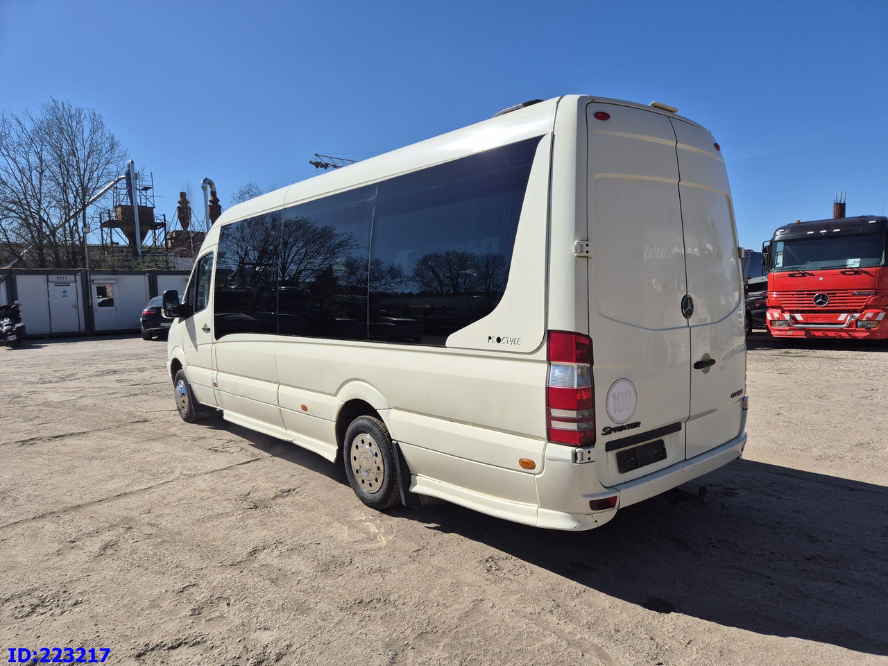 Távolsági busz MERCEDES-BENZ Sprinter 518 VIP Prostyle 17-Place (Motor defekt): 7 kép.