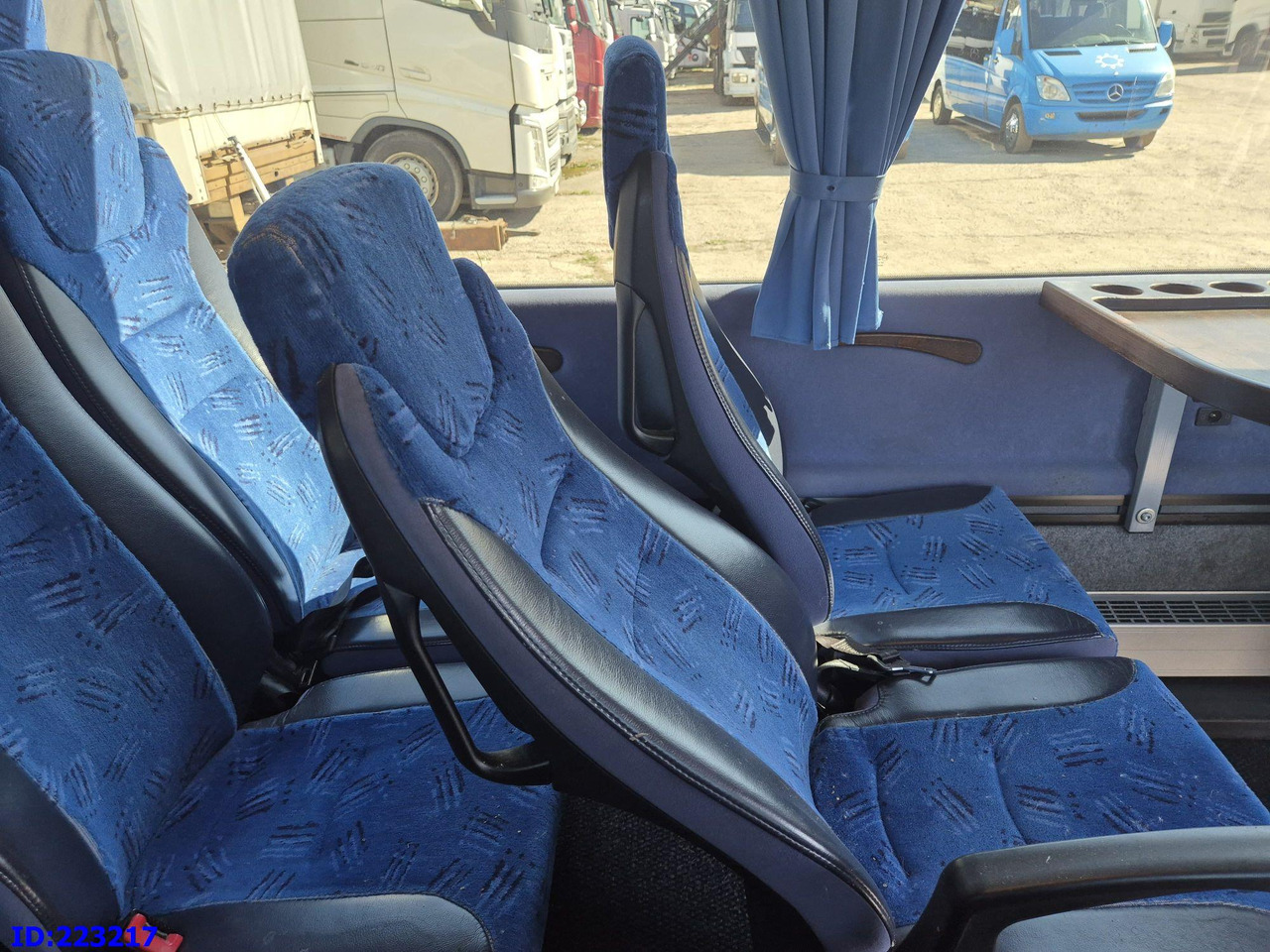 Távolsági busz MERCEDES-BENZ Sprinter 518 VIP Prostyle 17-Place (Motor defekt): 18 kép.