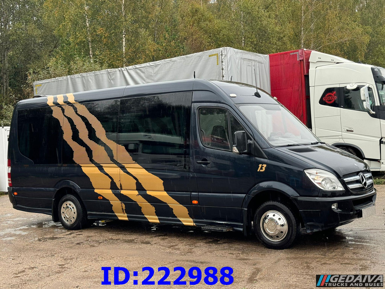 MERCEDES-BENZ Sprinter 519 VIP - 17 Seater - Távolsági busz: 4 kép. MERCEDES-BENZ Sprinter 519 VIP - 17 Seater - Távolsági busz: 4 kép.