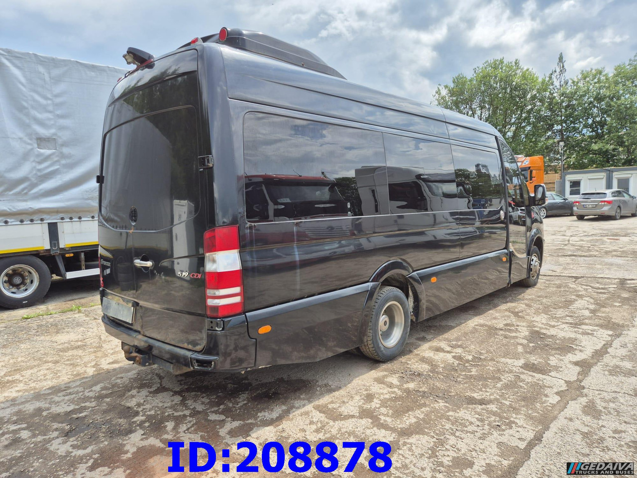MERCEDES-BENZ Sprinter 519 -VIP- 17 places - Távolsági busz: 5 kép. MERCEDES-BENZ Sprinter 519 -VIP- 17 places - Távolsági busz: 5 kép.