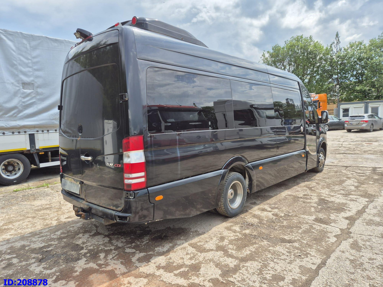 MERCEDES-BENZ Sprinter 519 -VIP- 17 places - Távolsági busz: 5 kép. MERCEDES-BENZ Sprinter 519 -VIP- 17 places - Távolsági busz: 5 kép.