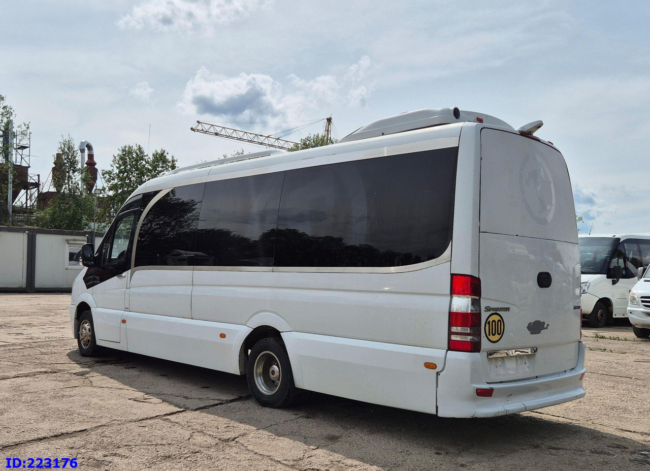MERCEDES-BENZ Sprinter 519 VIP Luxury - Minibusz, Kisbusz: 5 kép. MERCEDES-BENZ Sprinter 519 VIP Luxury - Minibusz, Kisbusz: 5 kép.