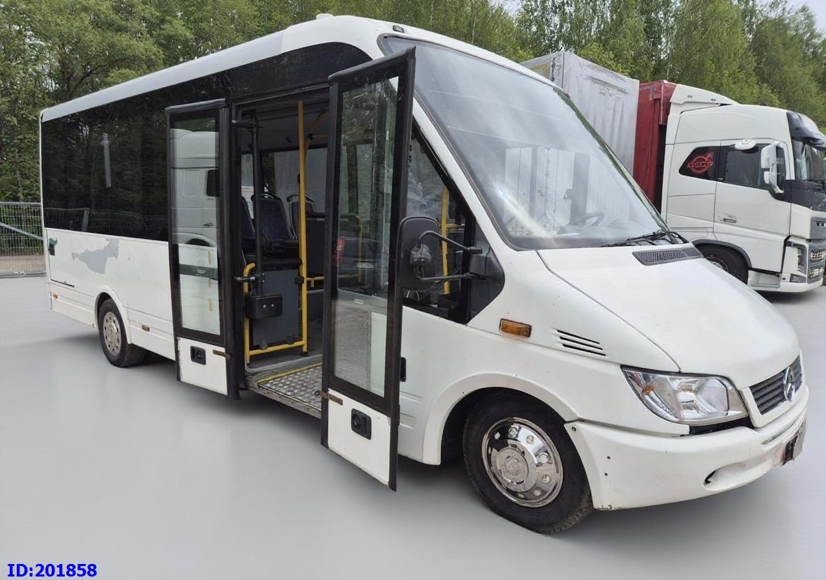 MERCEDES-BENZ Sprinter 616 - 27 Place - Városi busz: 4 kép. MERCEDES-BENZ Sprinter 616 - 27 Place - Városi busz: 4 kép.