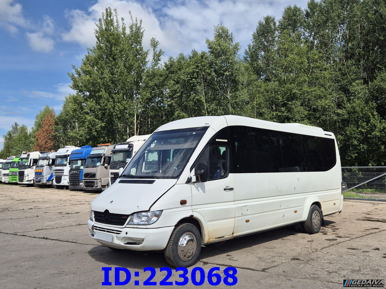 MERCEDES-BENZ Sprinter 616 Sunset 23-Seater - Távolsági busz: 1 kép. MERCEDES-BENZ Sprinter 616 Sunset 23-Seater - Távolsági busz: 1 kép.