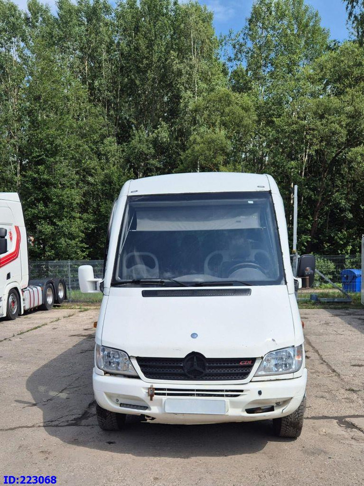 MERCEDES-BENZ Sprinter 616 Sunset 23-Seater - Távolsági busz: 2 kép. MERCEDES-BENZ Sprinter 616 Sunset 23-Seater - Távolsági busz: 2 kép.
