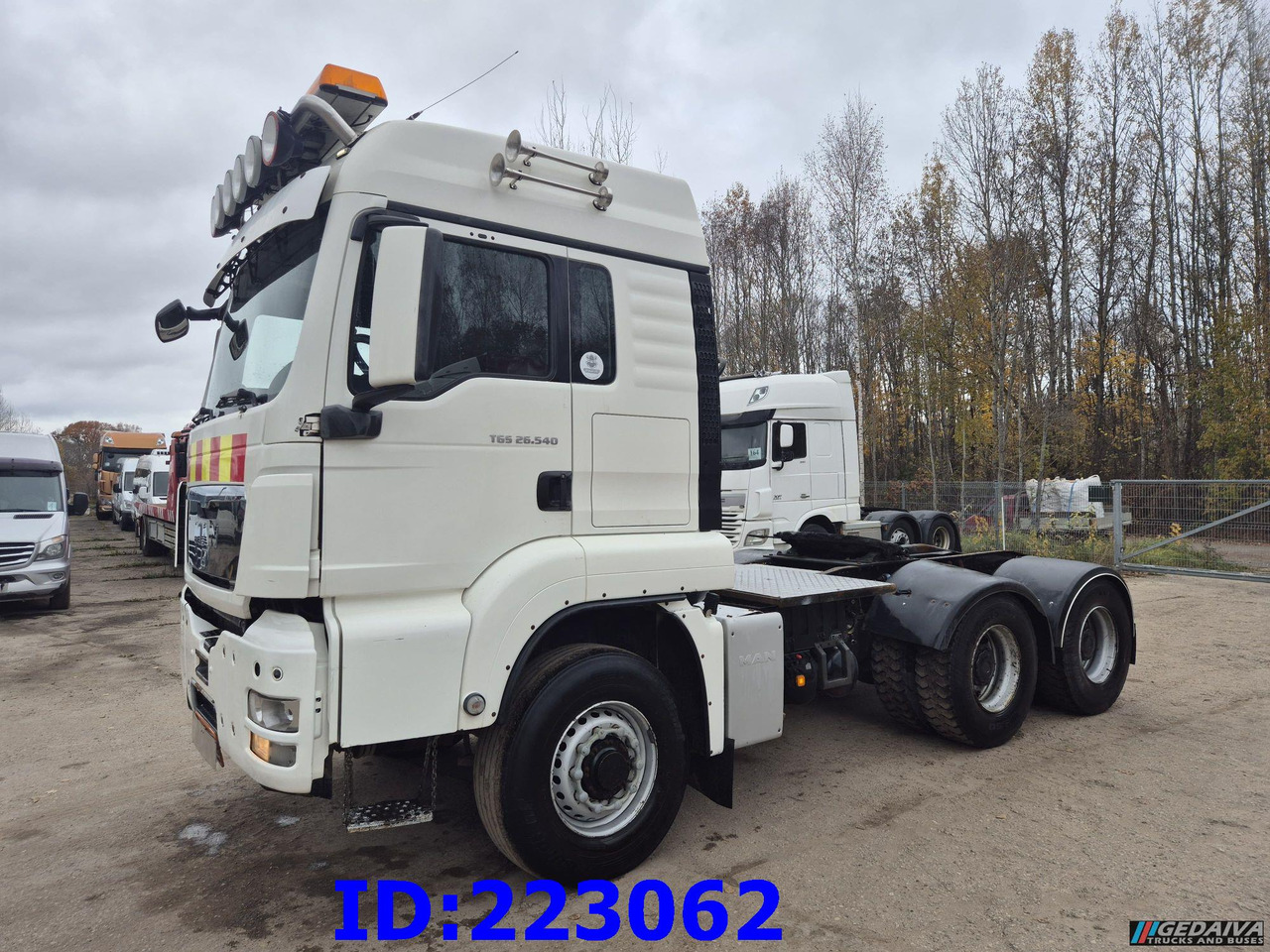 MAN TGS 26.540 - 6X6 - Euro5 - manual - Nyergesvontató: 1 kép. MAN TGS 26.540 - 6X6 - Euro5 - manual - Nyergesvontató: 1 kép.