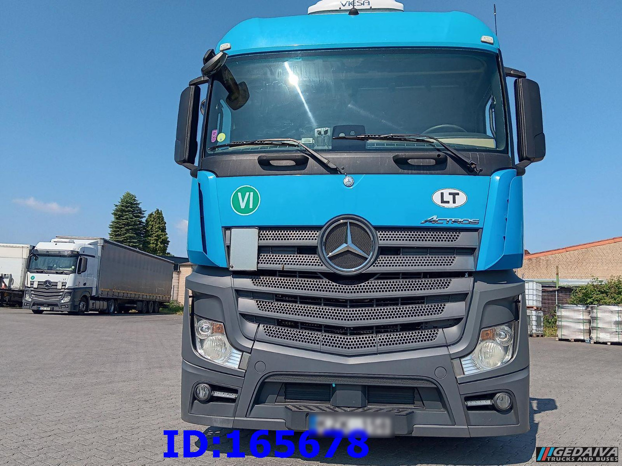 MERCEDES-BENZ Actros 1842 Euro6 - Nyergesvontató: 2 kép. MERCEDES-BENZ Actros 1842 Euro6 - Nyergesvontató: 2 kép.
