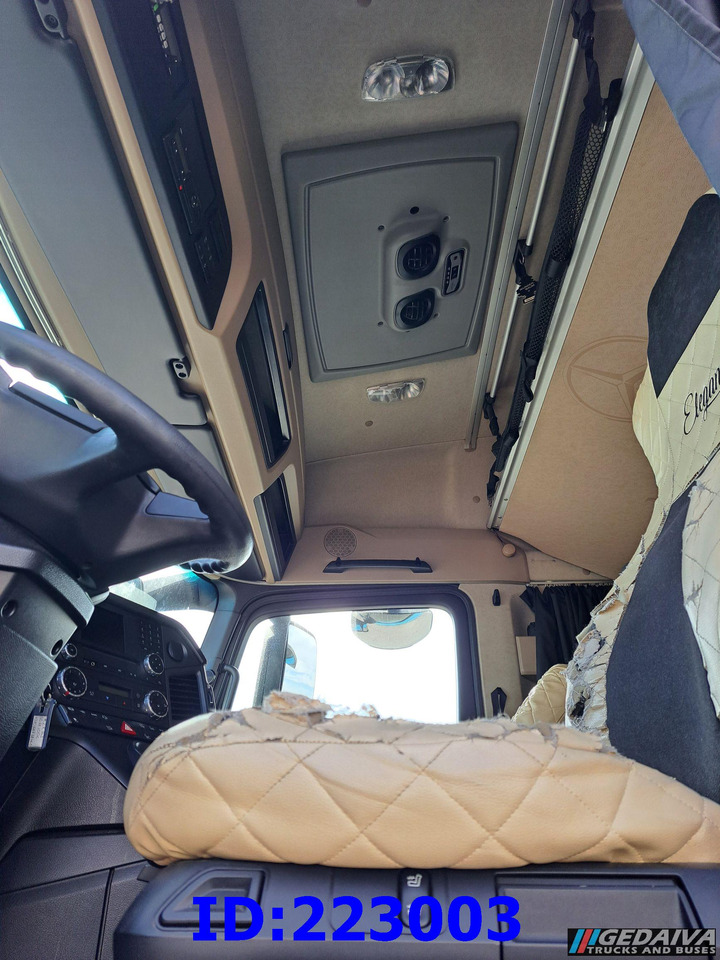 Nyergesvontató MERCEDES-BENZ Actros 1842 MEGA Euro6: 9 kép.