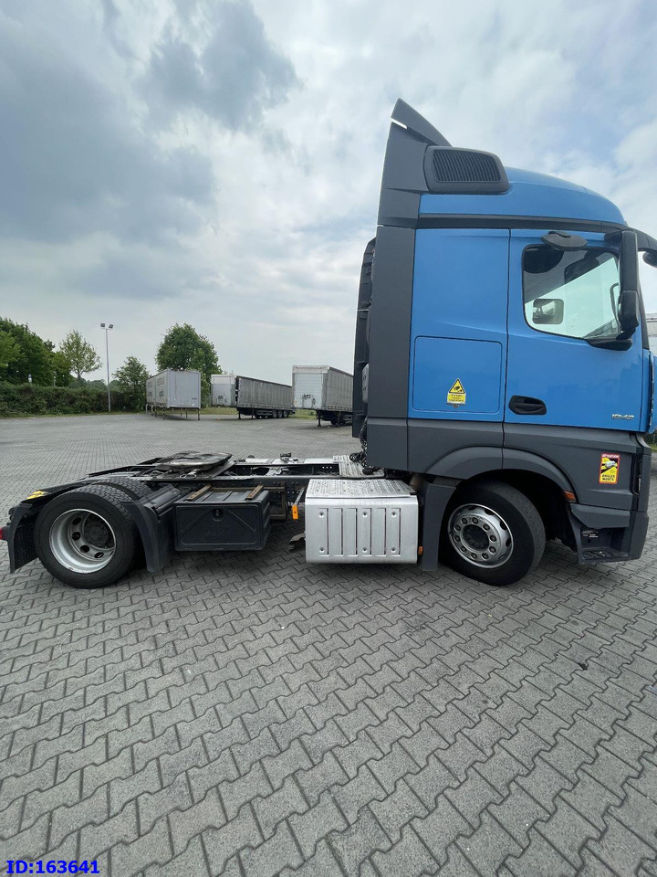 MERCEDES-BENZ Actros 1842 - Mega- Euro6 - Nyergesvontató: 4 kép. MERCEDES-BENZ Actros 1842 - Mega- Euro6 - Nyergesvontató: 4 kép.