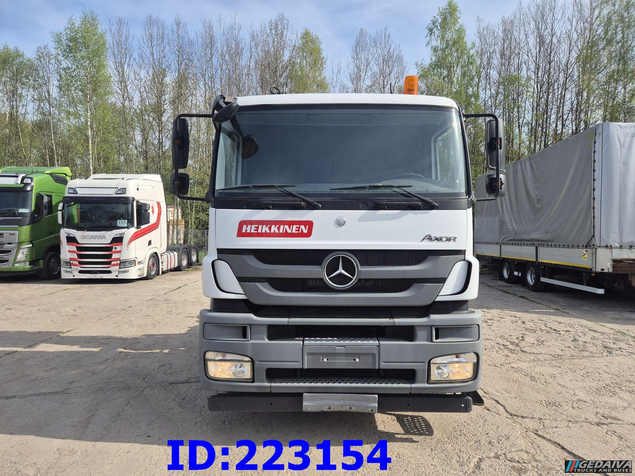 MERCEDES-BENZ Axor 1840 + Crane Epsilon Palfinger PZR601GA - Nyergesvontató: 2 kép. MERCEDES-BENZ Axor 1840 + Crane Epsilon Palfinger PZR601GA - Nyergesvontató: 2 kép.